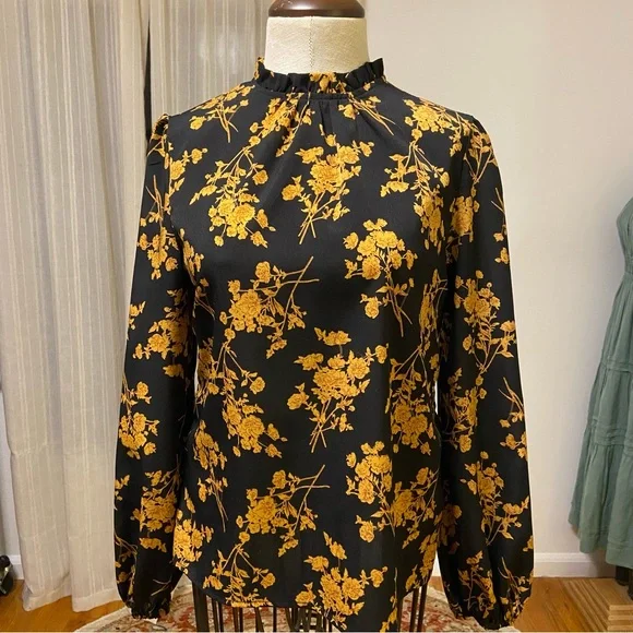 SHEIN | Frill Neck Floral Top - Picture 4 of 10